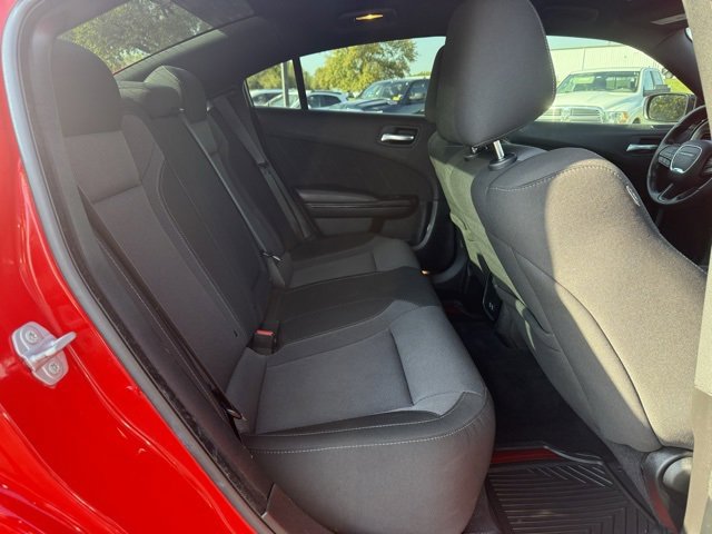 Used 2022 Dodge Charger SXT w/ Blacktop Package image 11