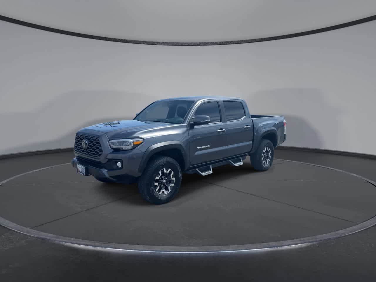 Certified 2020 Toyota Tacoma TRD Off-Road w/ TRD Premium Off Road Package AWD/4WD image 4