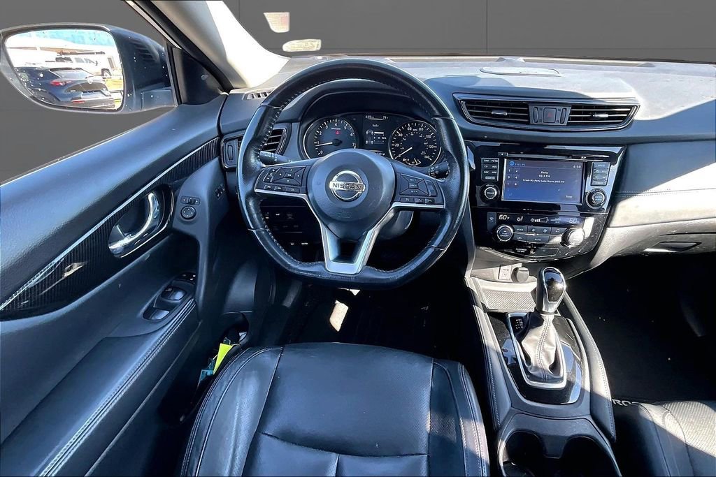 Used 2017 Nissan Rogue SL w/ SL Premium Package AWD/4WD image 5