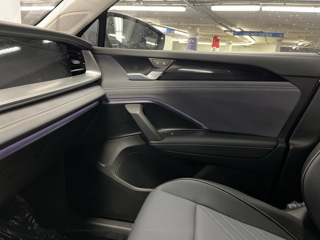 New 2026 Volkswagen Tiguan SE AWD/4WD image 31