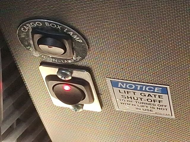 Used 2023 Ford F650 2WD Regular Cab Super Duty image 29