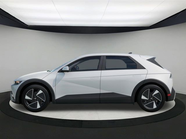 New 2026 Hyundai Ioniq 5 SE image 3