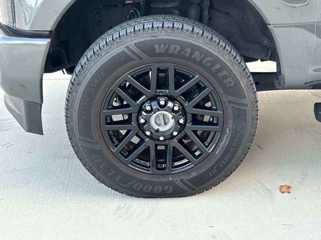 Used 2019 Ford F350 Lariat image 12