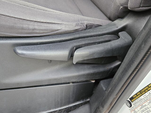 Used 2024 Nissan Frontier S w/ Technology Package image 21