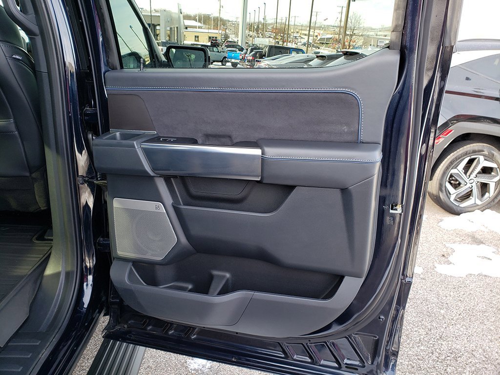 Used 2025 Ford F150 Platinum w/ FX4 Off-Road Package image 18