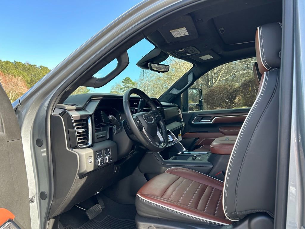 Certified 2025 GMC Sierra 2500 Denali Ultimate AWD/4WD image 47