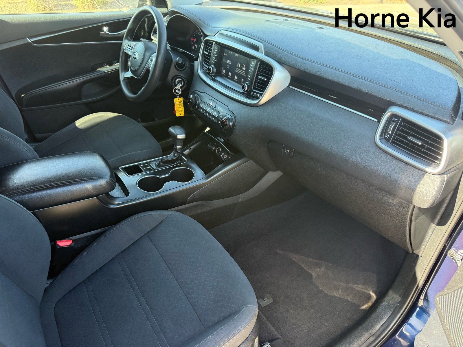 Used 2020 Kia Sorento LX image 28