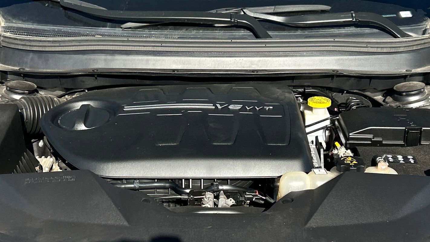 Used 2021 Jeep Cherokee Latitude Lux w/ Comfort/Convenience Group image 13