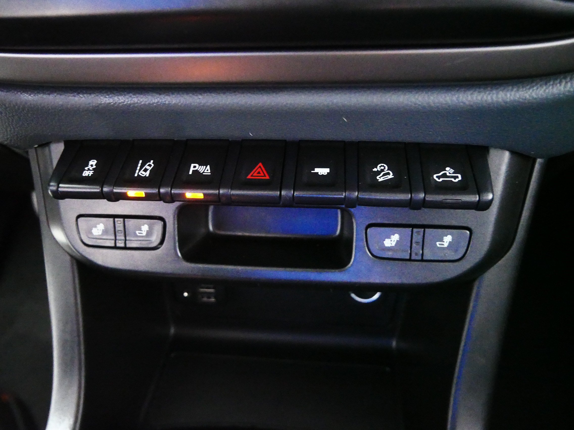Used 2022 Chevrolet Colorado Z71 w/ Trail Boss Package AWD/4WD image 29