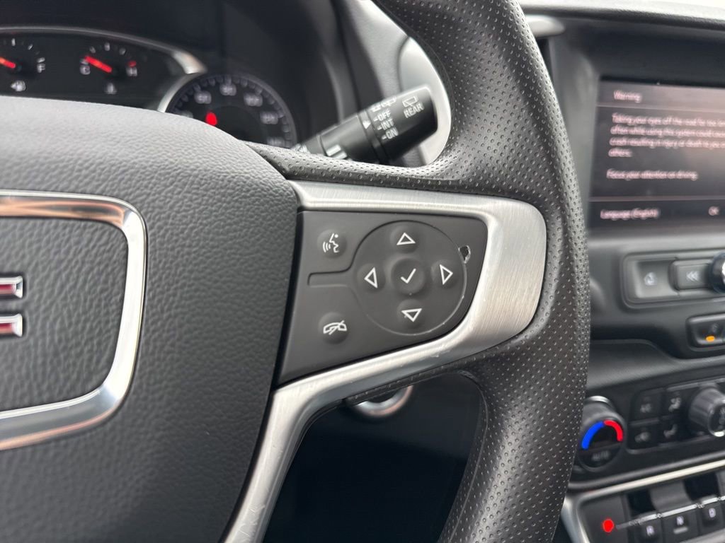 Used 2022 GMC Terrain SLE w/ Driver Convenience Package image 16
