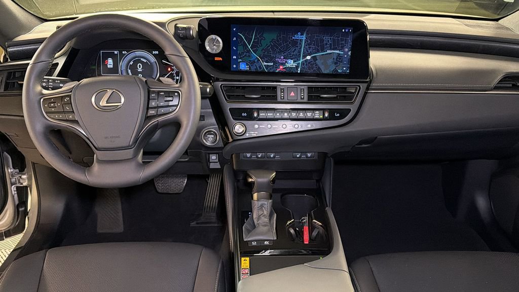 Used 2025 Lexus ES 300h w/ Premium Package image 15