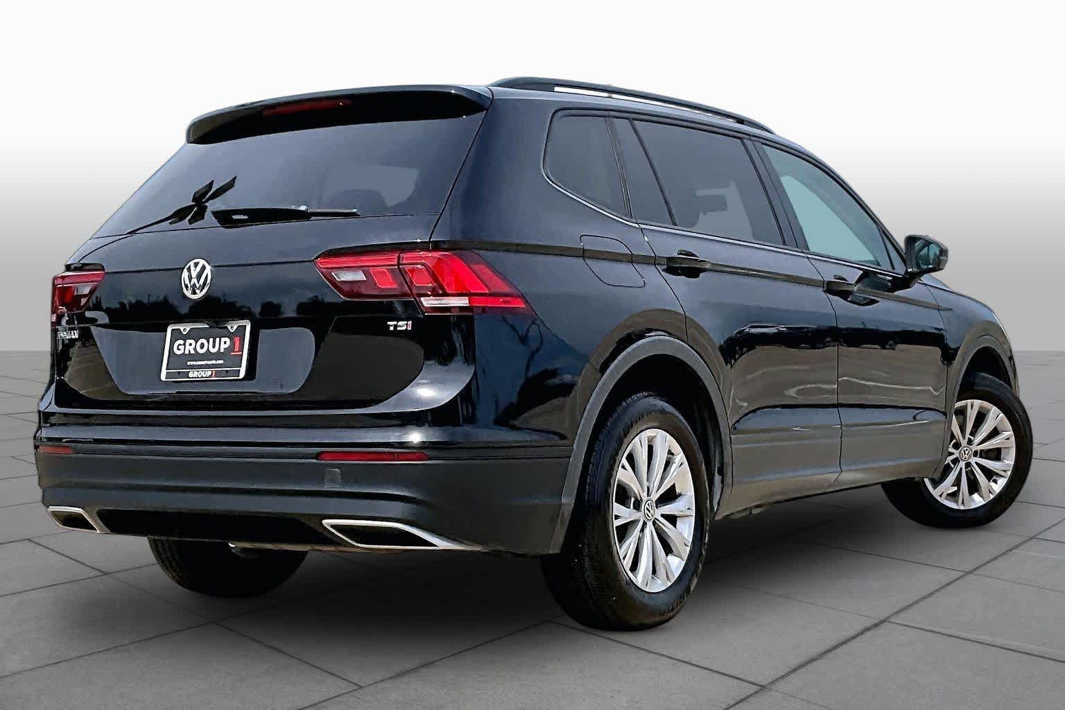 Used 2018 Volkswagen Tiguan S FWD image 12