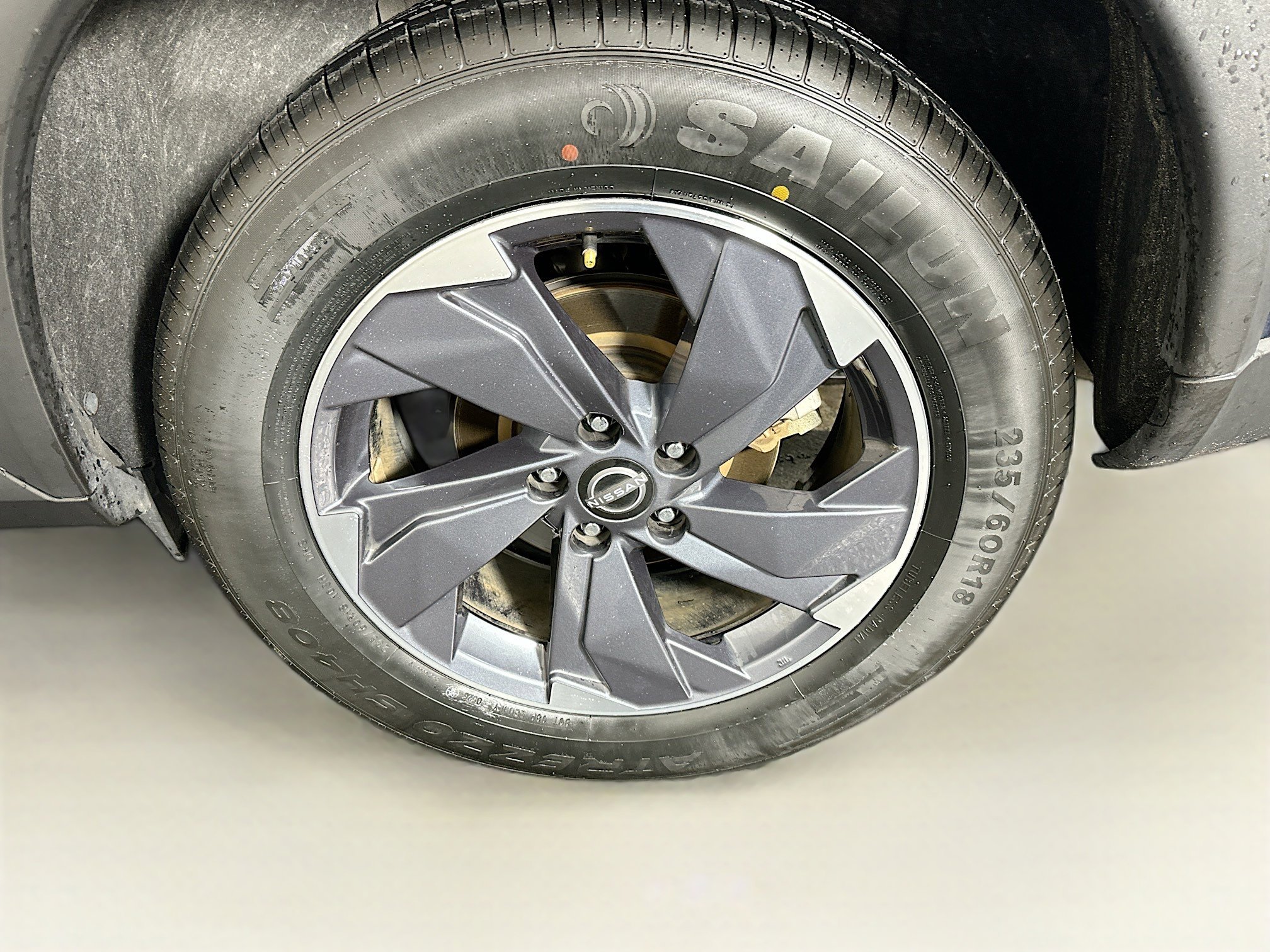 Used 2024 Nissan Rogue SV FWD image 11