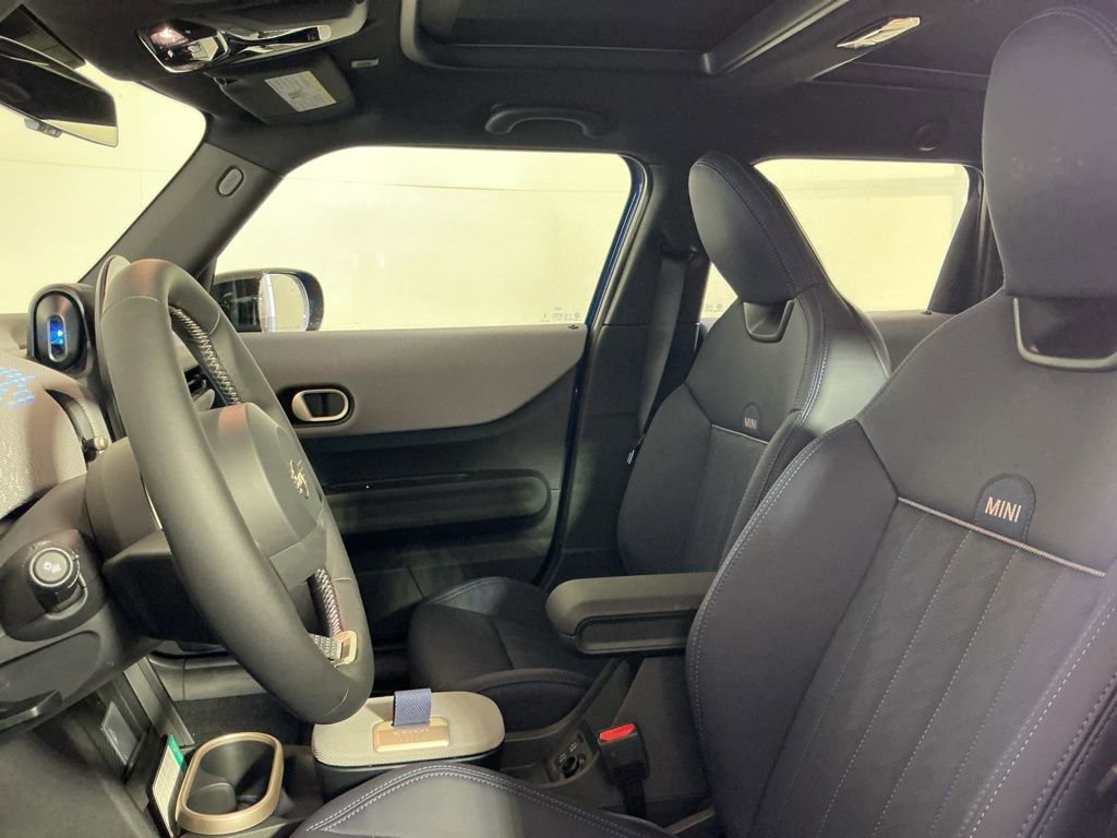 New 2026 MINI Cooper 4-Door Hardtop image 22