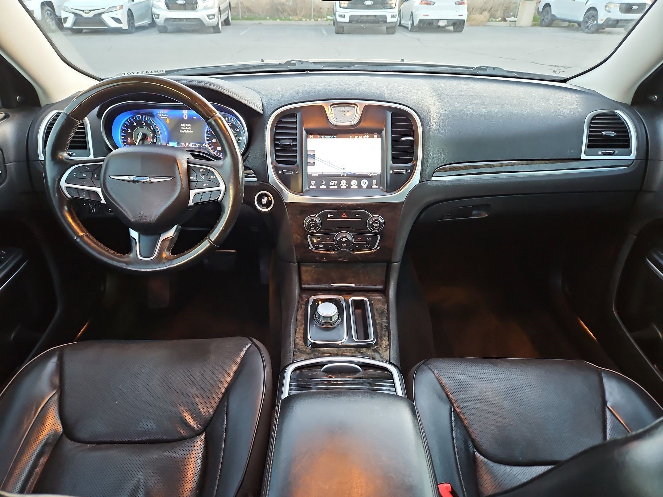 Used 2016 Chrysler 300 C image 31