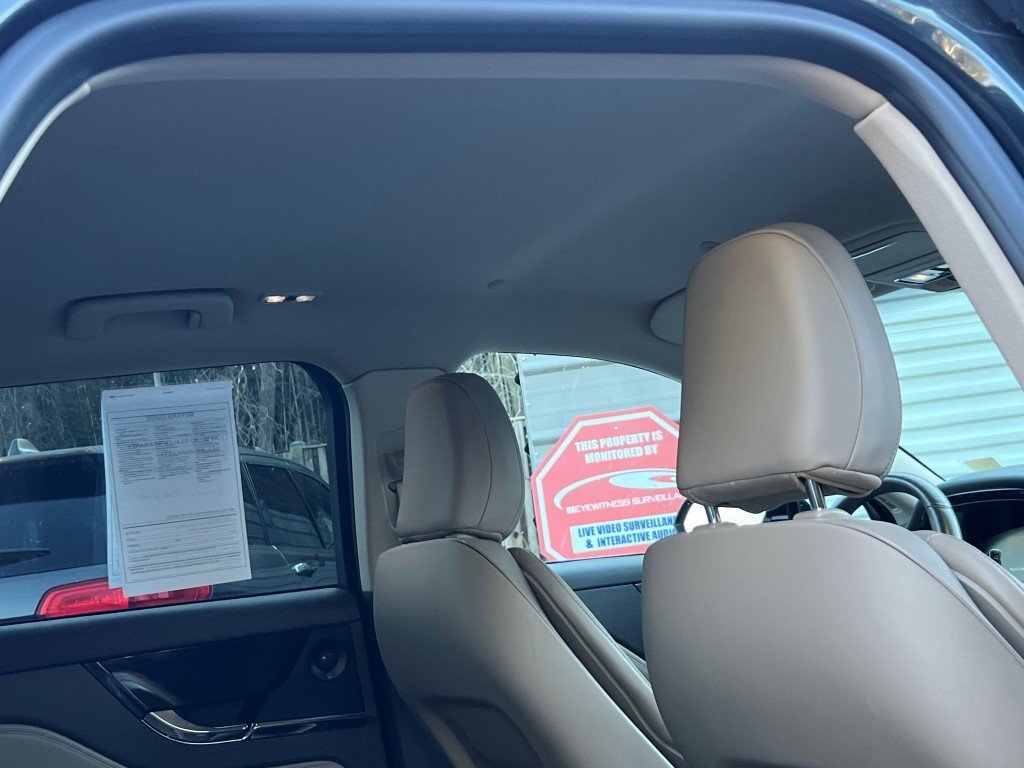 Used 2022 Lincoln Corsair Reserve w/ Sport Package image 13