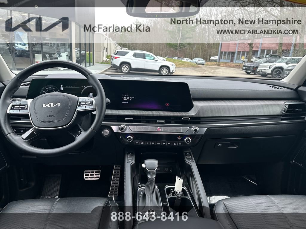Used 2024 Kia Telluride SX w/ Towing Package image 13