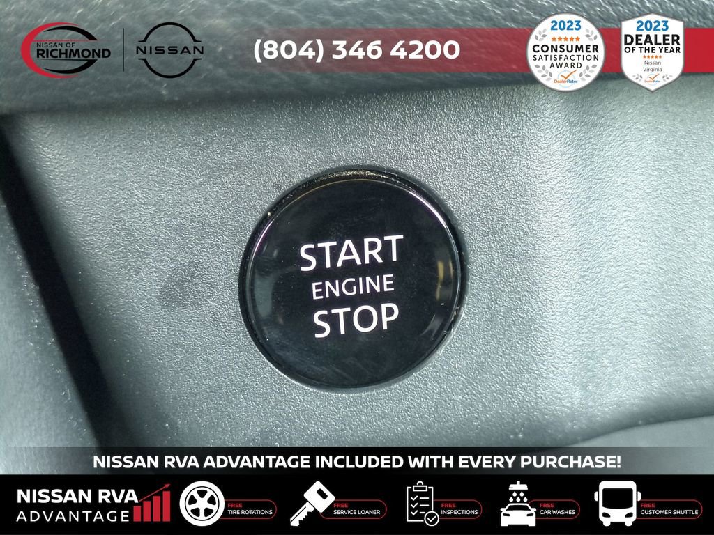 Used 2025 Nissan Rogue SV image 27