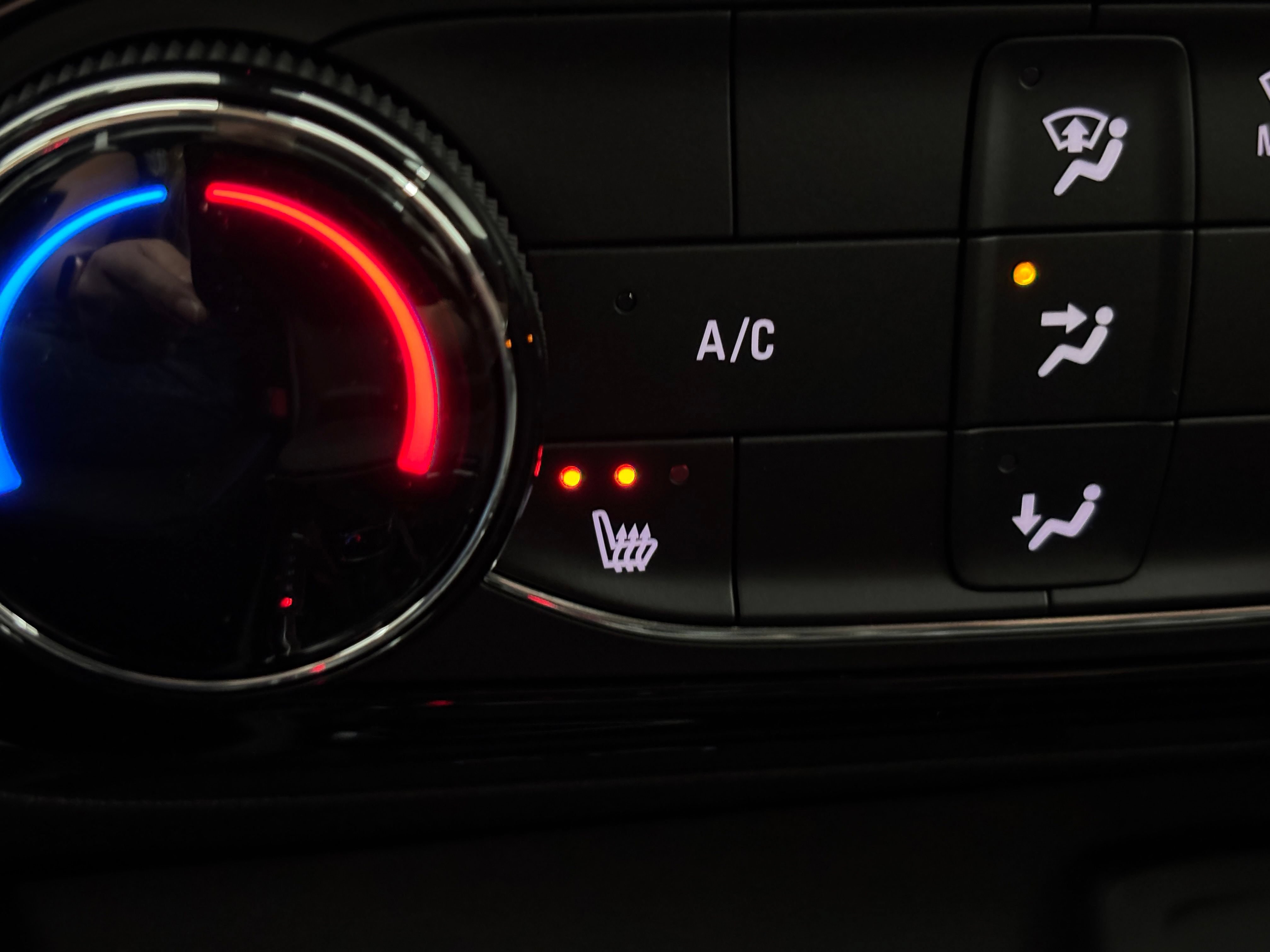 New 2026 Buick Encore GX Sport Touring w/ Comfort Package FWD image 5