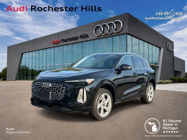 Certified 2025 Audi Q5 Premium Plus AWD/4WD image 1