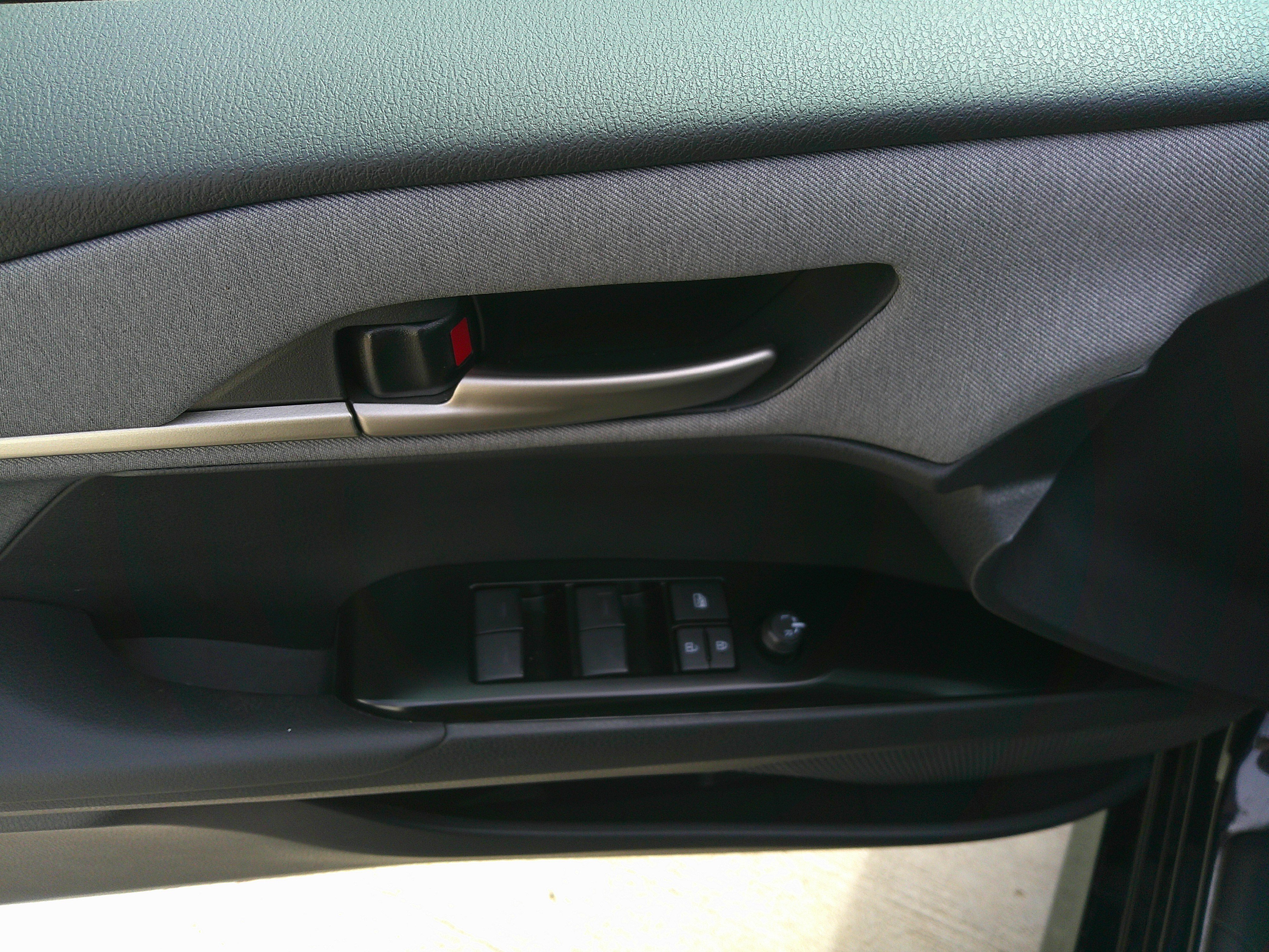 Used 2025 Toyota Camry LE image 18