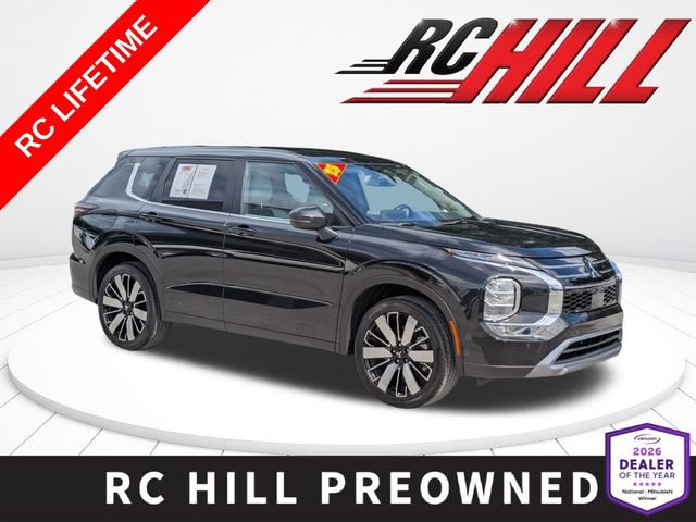 Used 2025 Mitsubishi Outlander SE