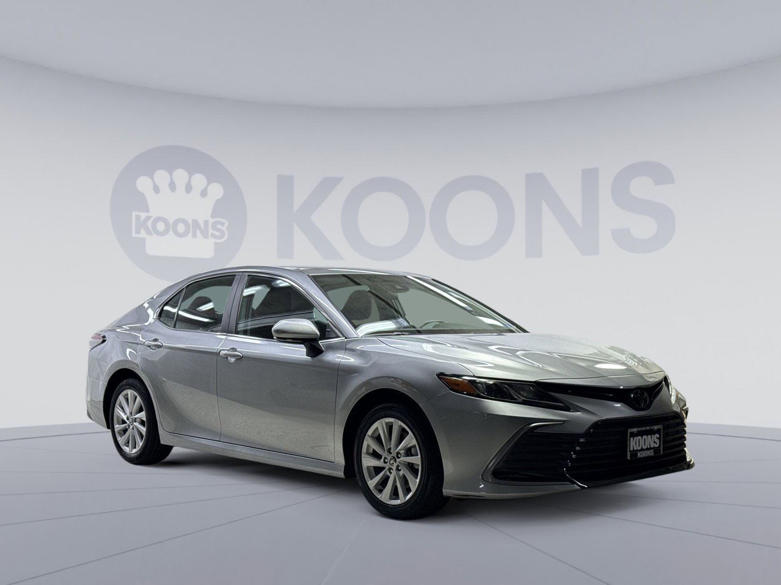 Used 2022 Toyota Camry LE image 14
