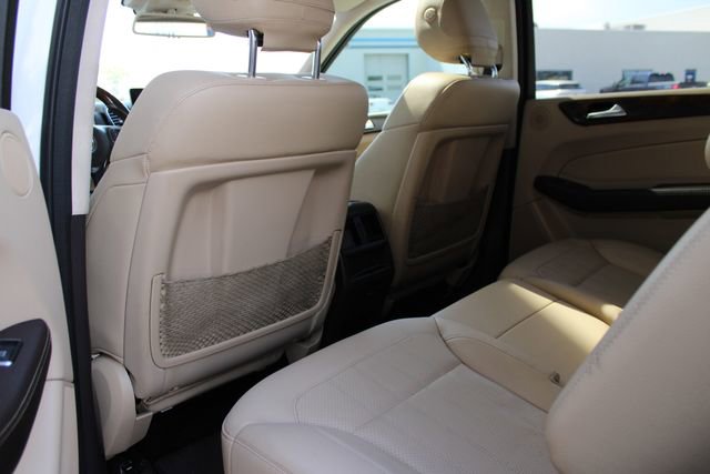 Used 2017 Mercedes-Benz GLS 450 4MATIC image 24