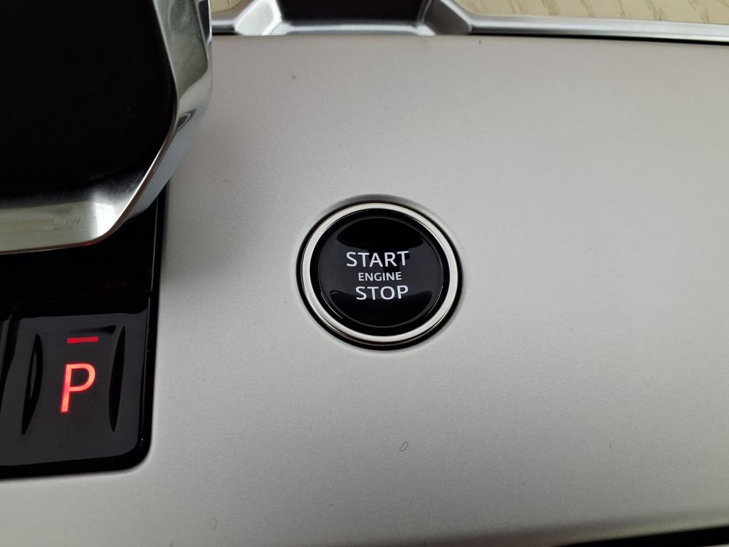 Used 2024 Land Rover Range Rover Autobiography AWD/4WD image 17