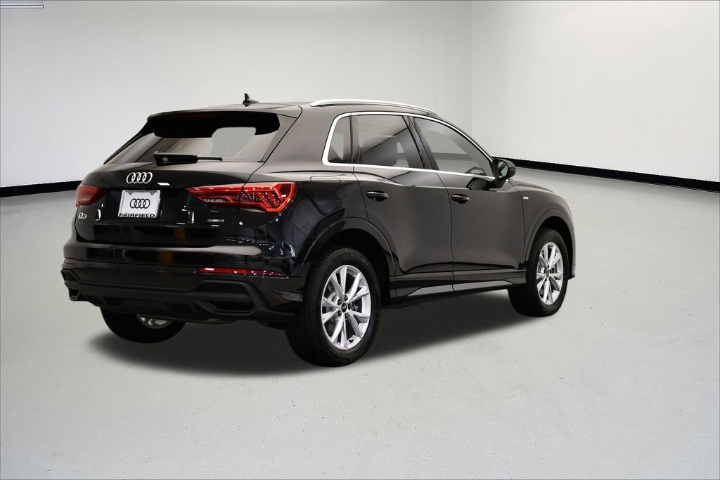 Used 2025 Audi Q3 2.0T Premium w/ Convenience Package image 5