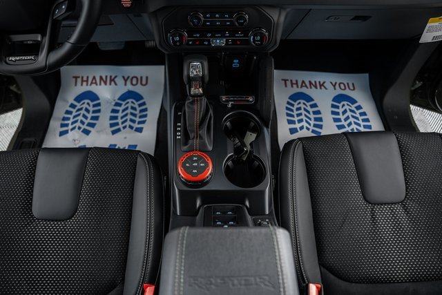 New 2025 Ford Bronco Outer Banks w/ Sasquatch Package image 34