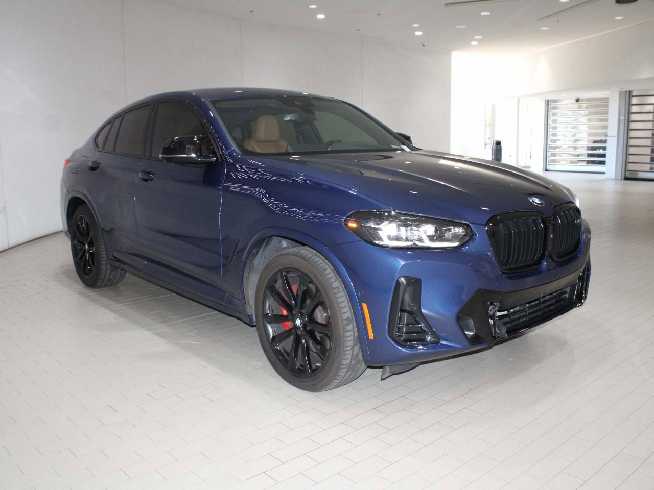 Certified 2023 BMW X4 M40i w/ Premium Package AWD/4WD image 8