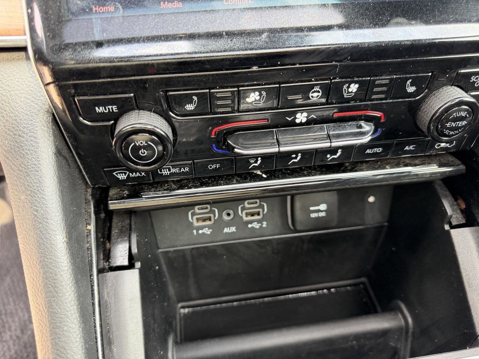 Used 2024 Jeep Grand Cherokee L Summit image 16