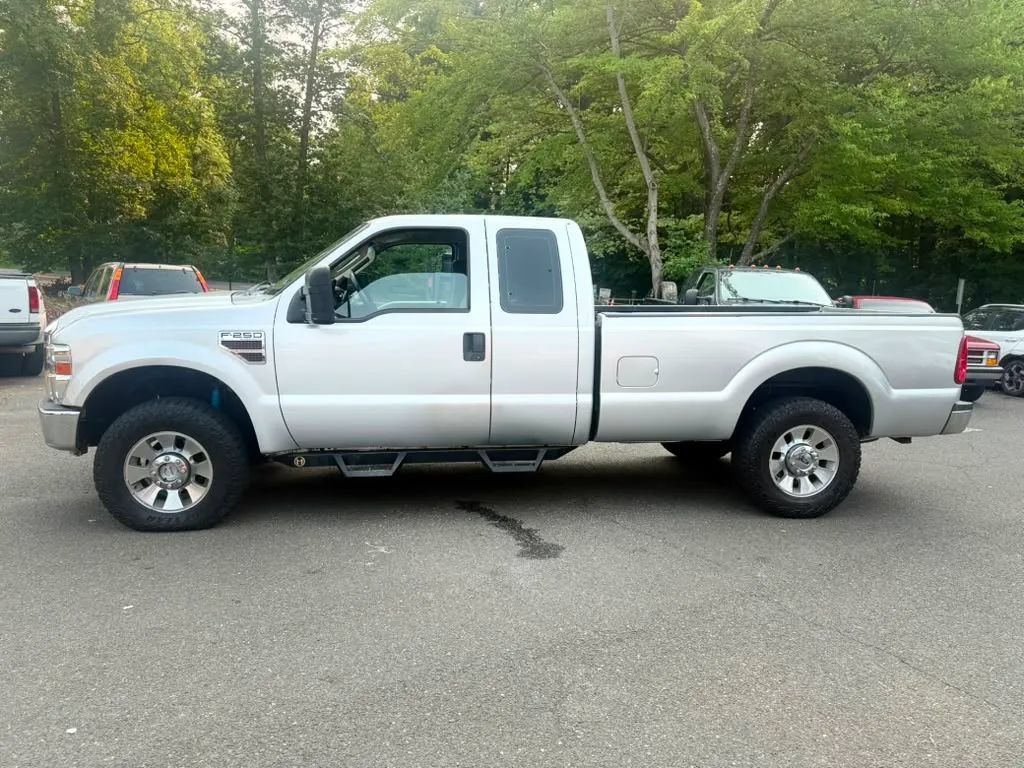 Used 2008 Ford F250 FX4 AWD/4WD image 4