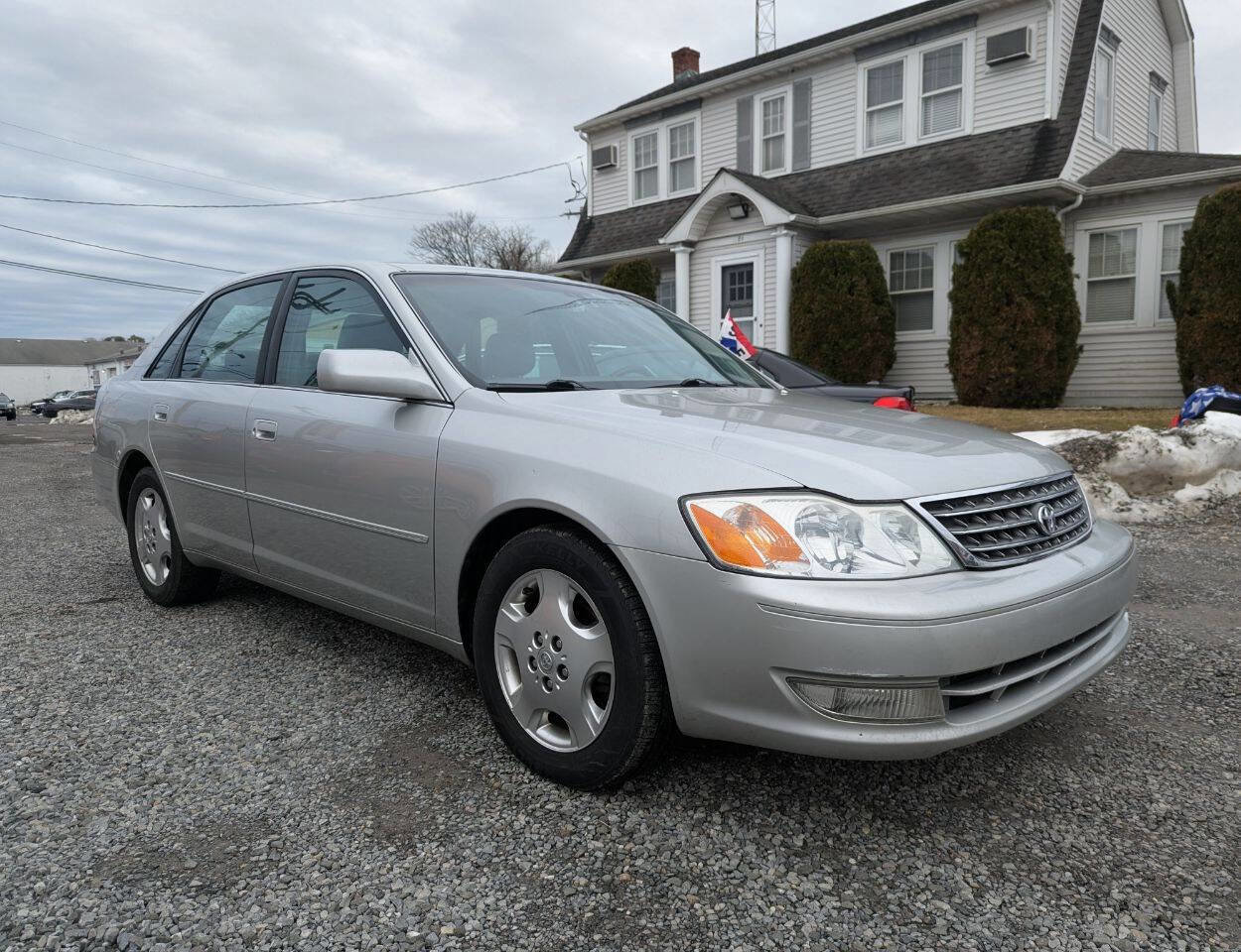 Used 2003 Toyota Avalon XLS image 1