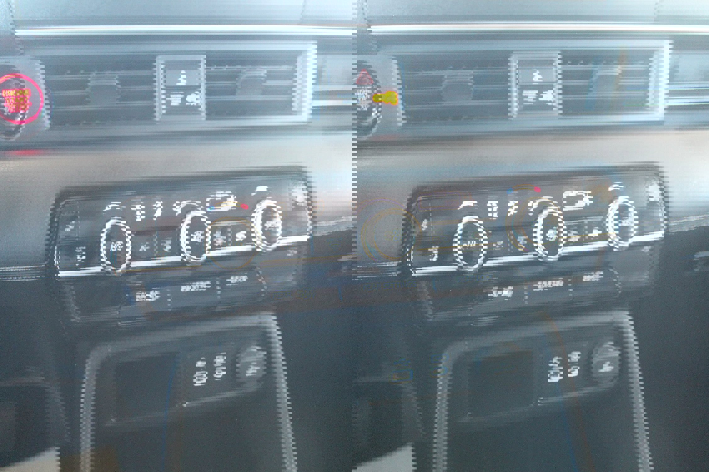 Used 2024 Honda Pilot EX-L image 11