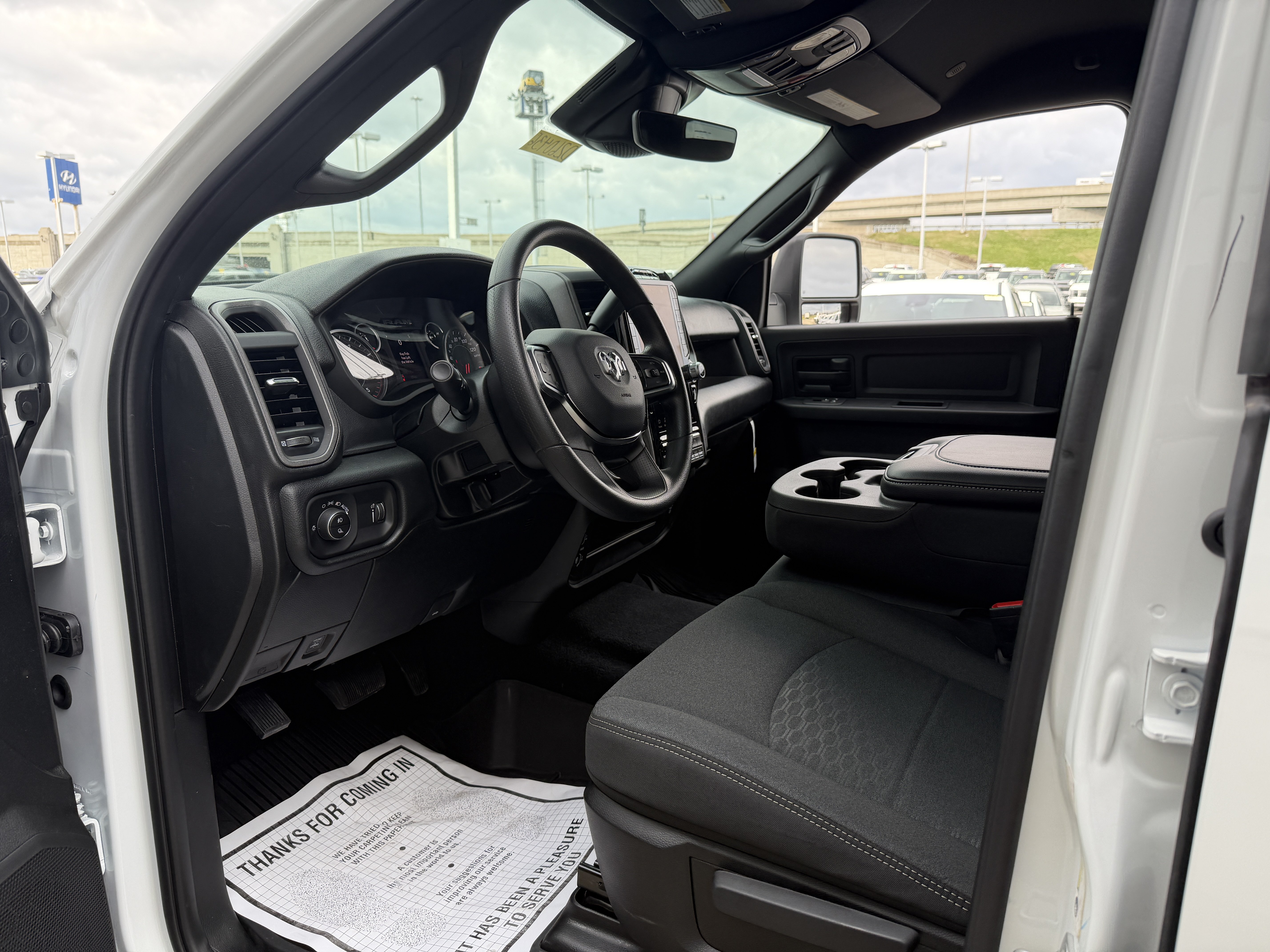 New 2026 RAM 2500 Tradesman AWD/4WD image 32