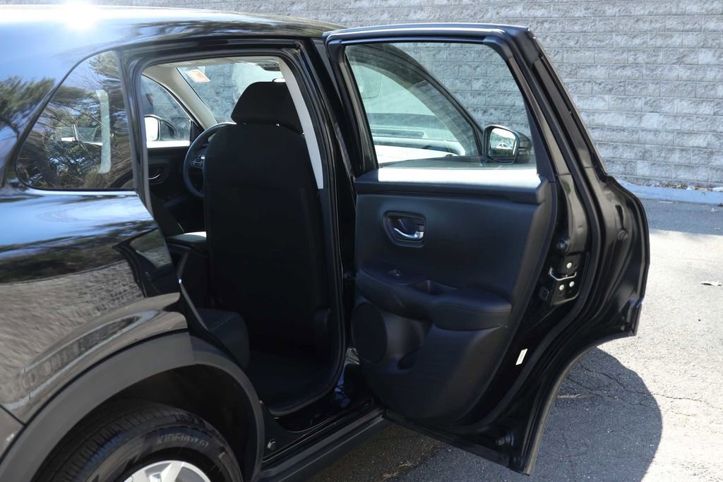 Used 2024 Honda HR-V LX image 19