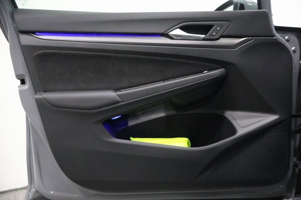 New 2026 Volkswagen GTI SE image 12