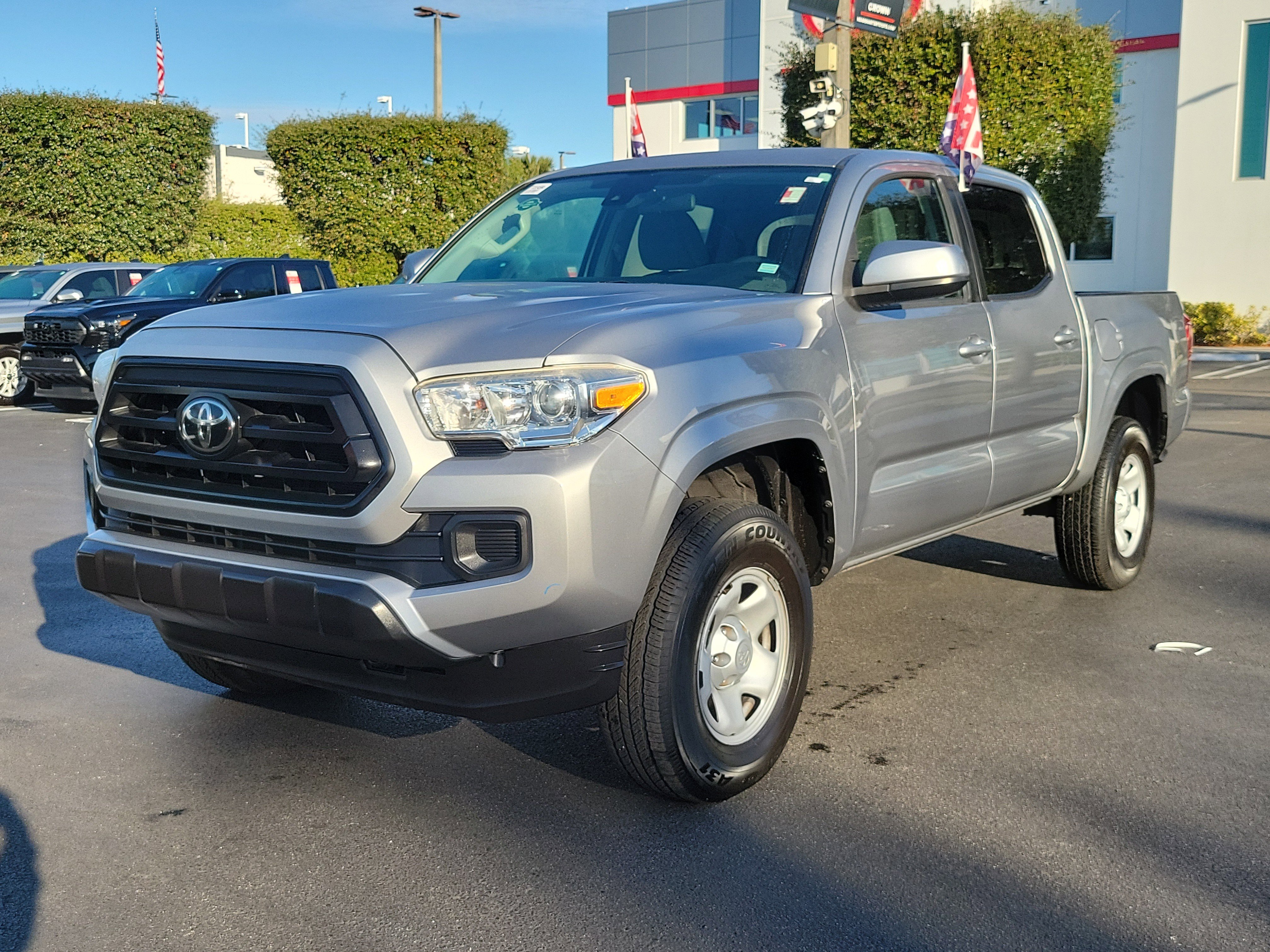 Used 2020 Toyota Tacoma SR image 6
