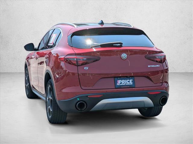 Used 2018 Alfa Romeo Stelvio Ti AWD/4WD image 8