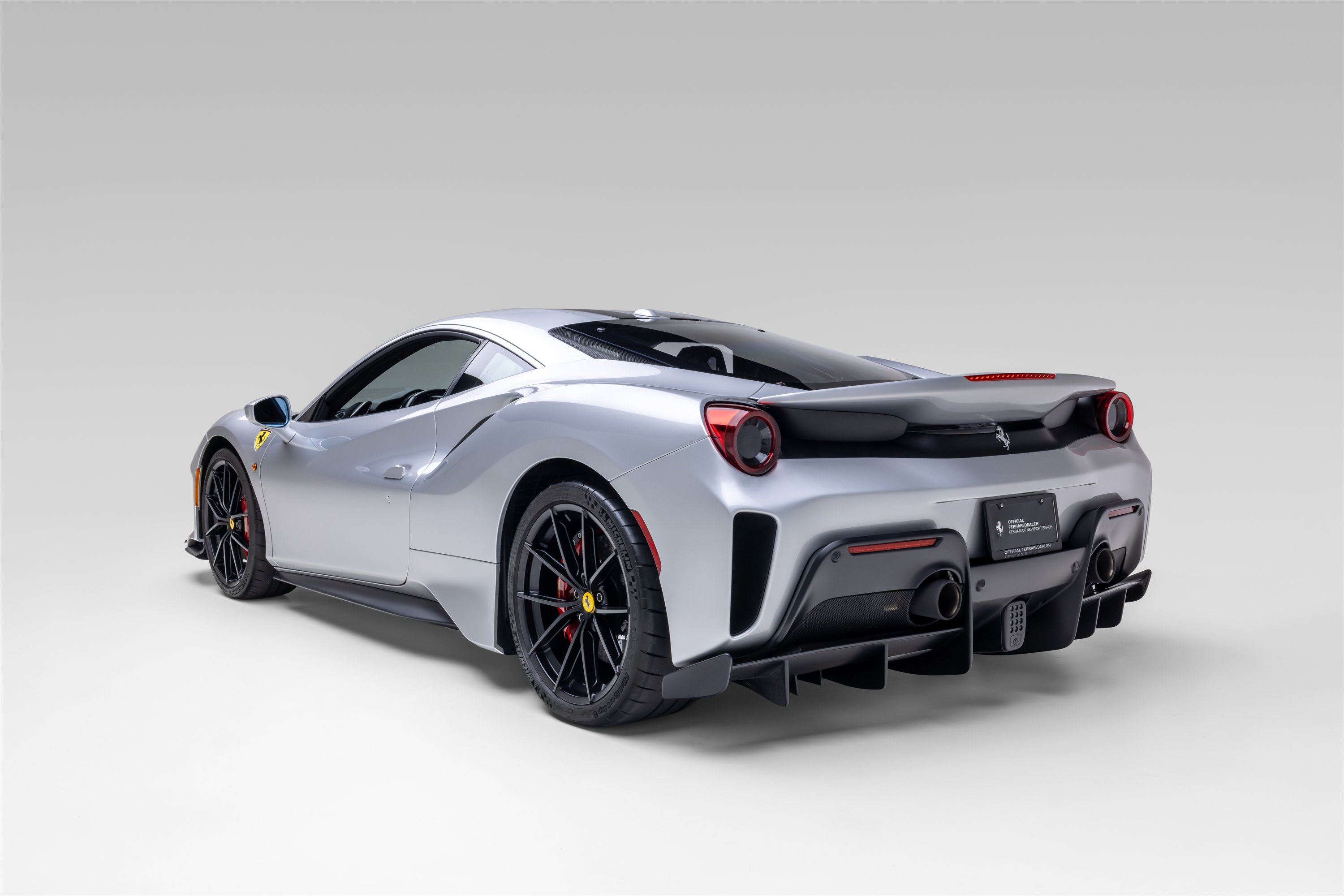 Certified 2020 Ferrari 488 Pista Coupe RWD image 5
