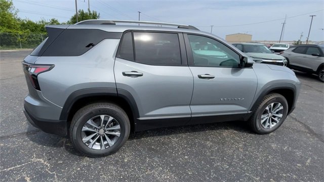 New 2026 Chevrolet Equinox LT w/ Convenience Package II image 2