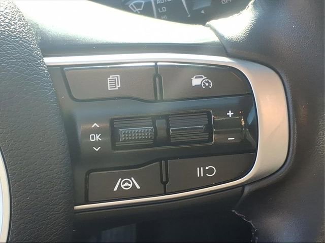 Used 2023 Kia Sportage EX image 19