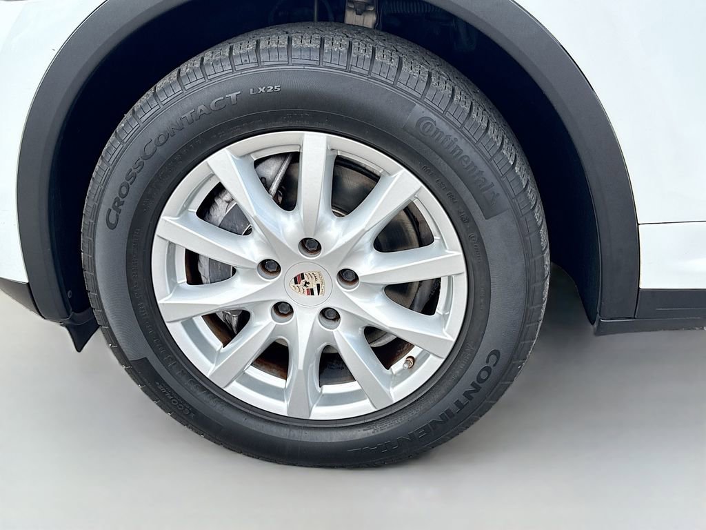 Used 2012 Porsche Cayenne image 39