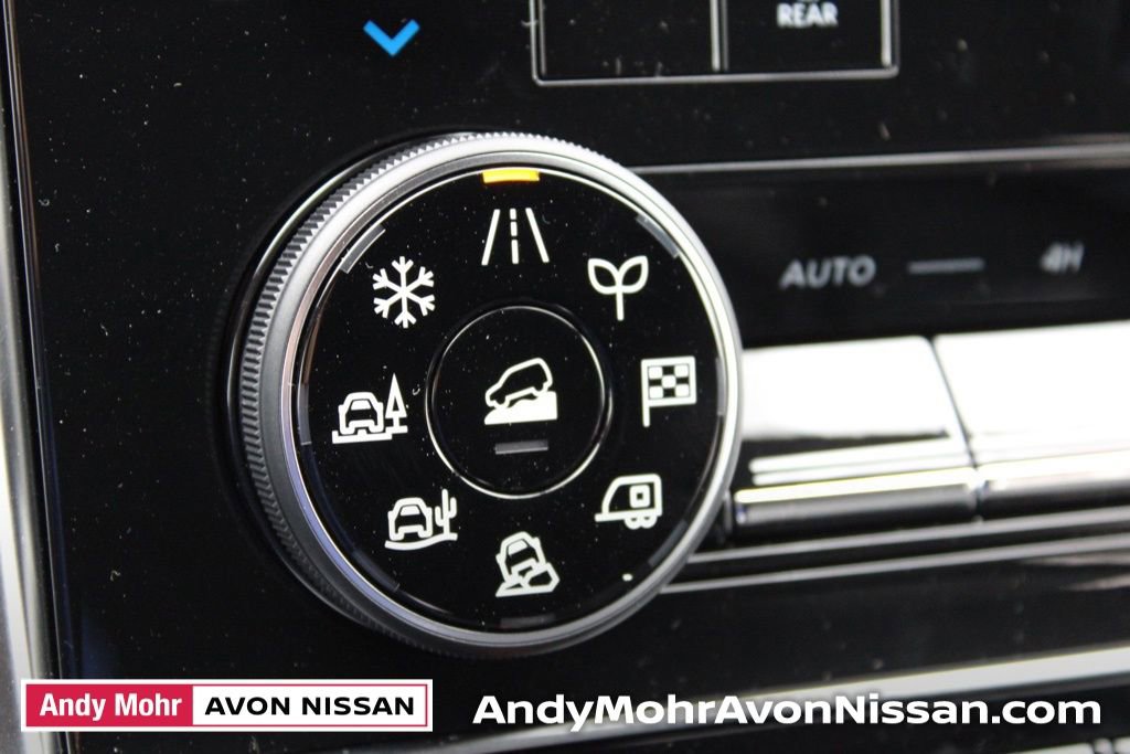 New 2026 Nissan Armada SL w/ Captain's Chari Seat Package image 33