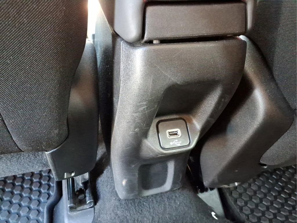 Used 2023 Jeep Renegade Trailhawk AWD/4WD image 7