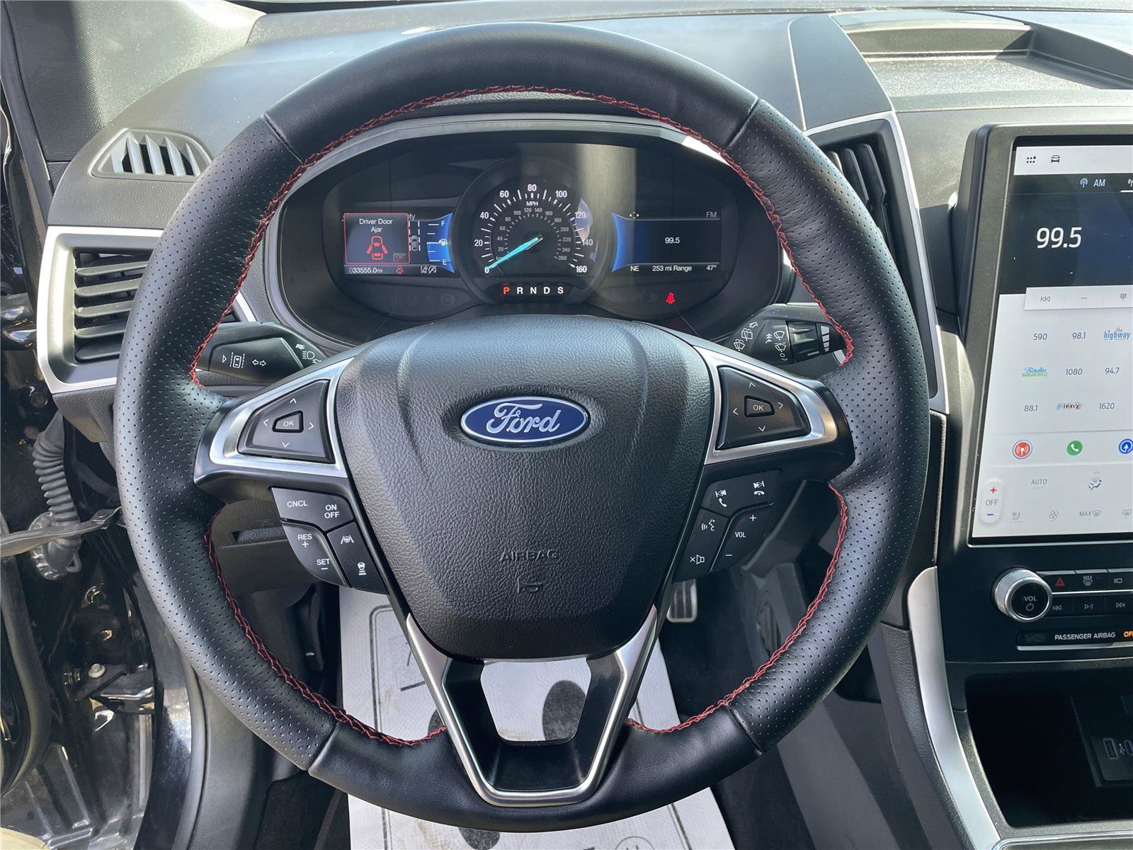 Used 2023 Ford Edge ST-Line image 14