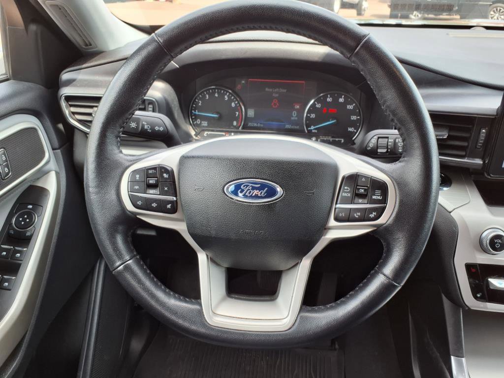 Used 2023 Ford Explorer XLT w/ Equipment Group 202A AWD/4WD image 20