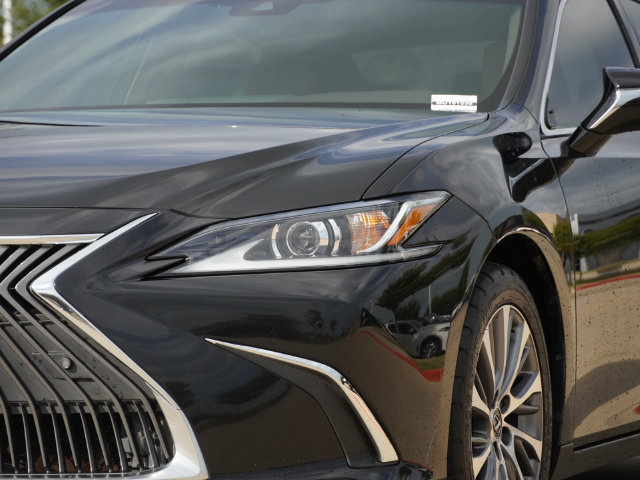 Used 2021 Lexus ES 350 w/ Premium Package FWD image 7